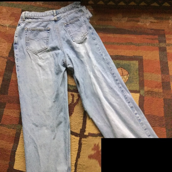 👖Faded Glory Relaxed Light Blue Jeans Pre LOVED - Picture 2 of 16